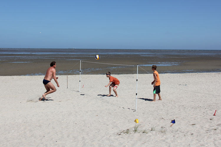 Beachvolleyball am Strand von Schillig