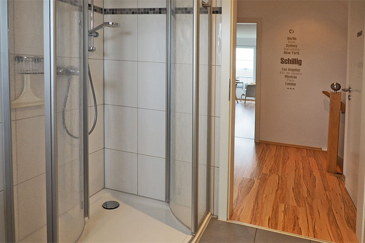 Große Dusche