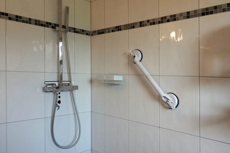 Haltegriff in der Dusche
