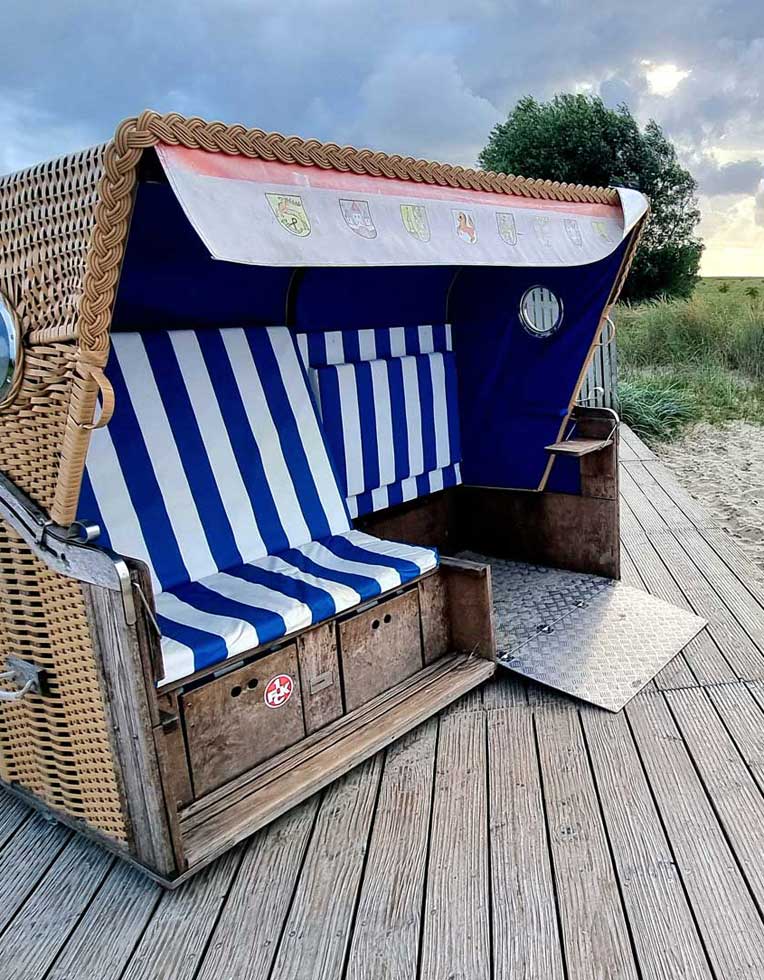 Strandkorb für Rollstuhlfahrer und Rollstuhlfahrerinnen